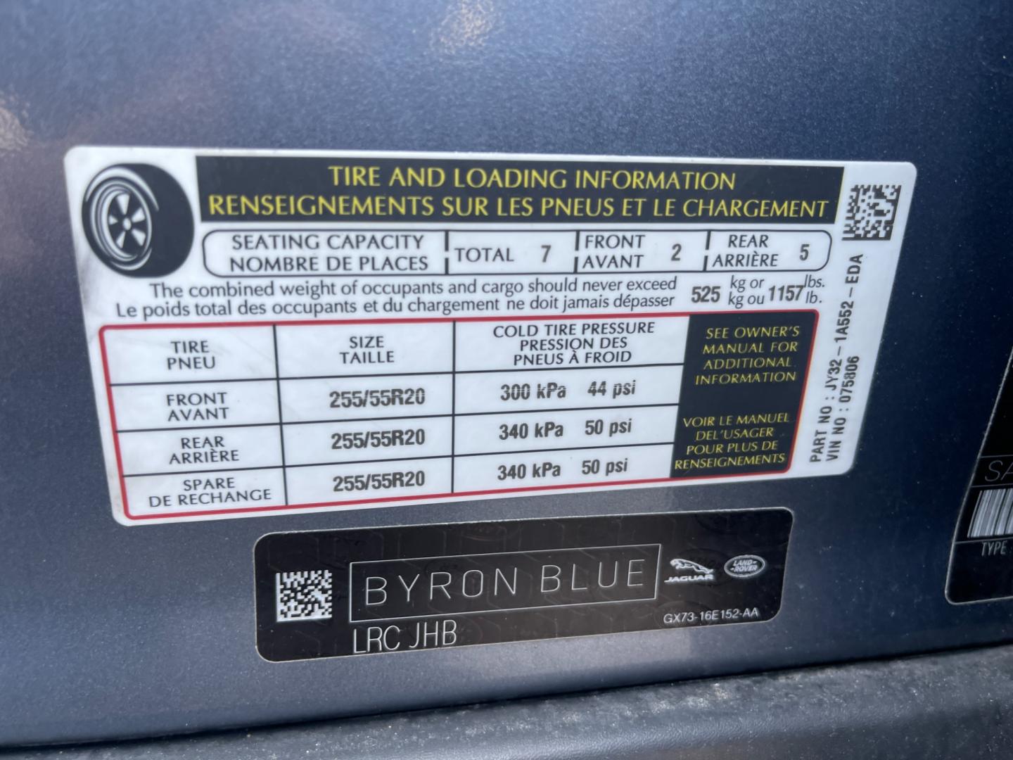 2018 Blue /Black Land Rover Discovery HSE (SALRR2RV5JA) with an 3.0L V6 DOHC 24V Supercharged engine, 8A transmission, located at 11115 Chardon Rd. , Chardon, OH, 44024, (440) 214-9705, 41.580246, -81.241943 - This 2018 Land Rover Discovery HSE is a luxurious and capable SUV that offers a blend of comfort, technology, and off-road prowess. With its 3.0L supercharged V6 engine, it produces 340 horsepower and is paired with an 8-speed automatic transmission. The interior features premium leather upholstery, - Photo#23